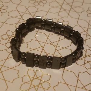 Magnetic stone bracelet